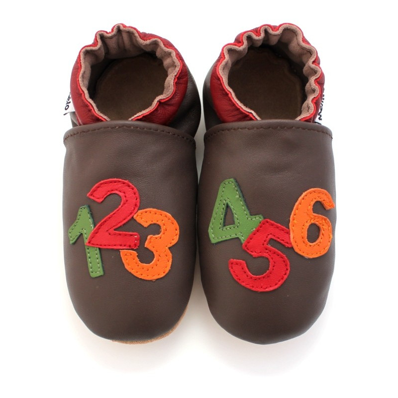 chaussons en cuir souple chiffre