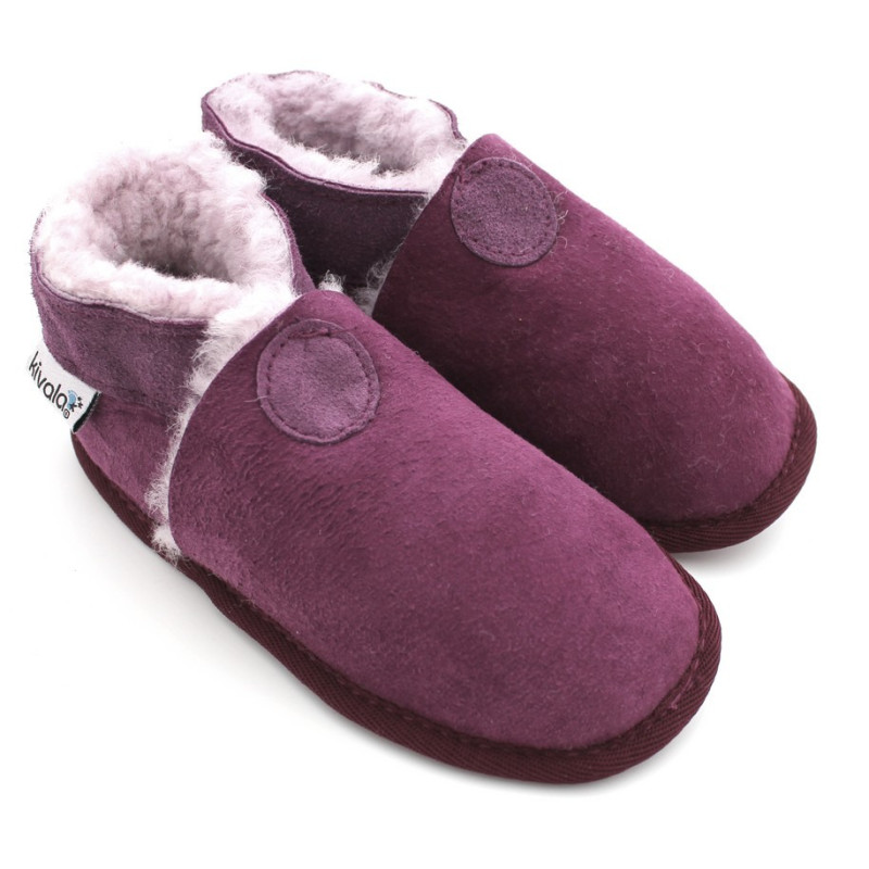 chaussons en cuir souple fourrés couleur prune